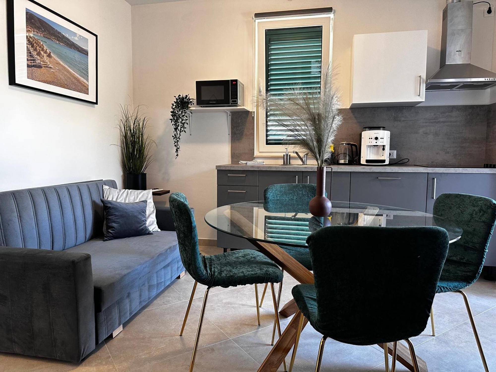 Divine Apartments Baska  Luaran gambar