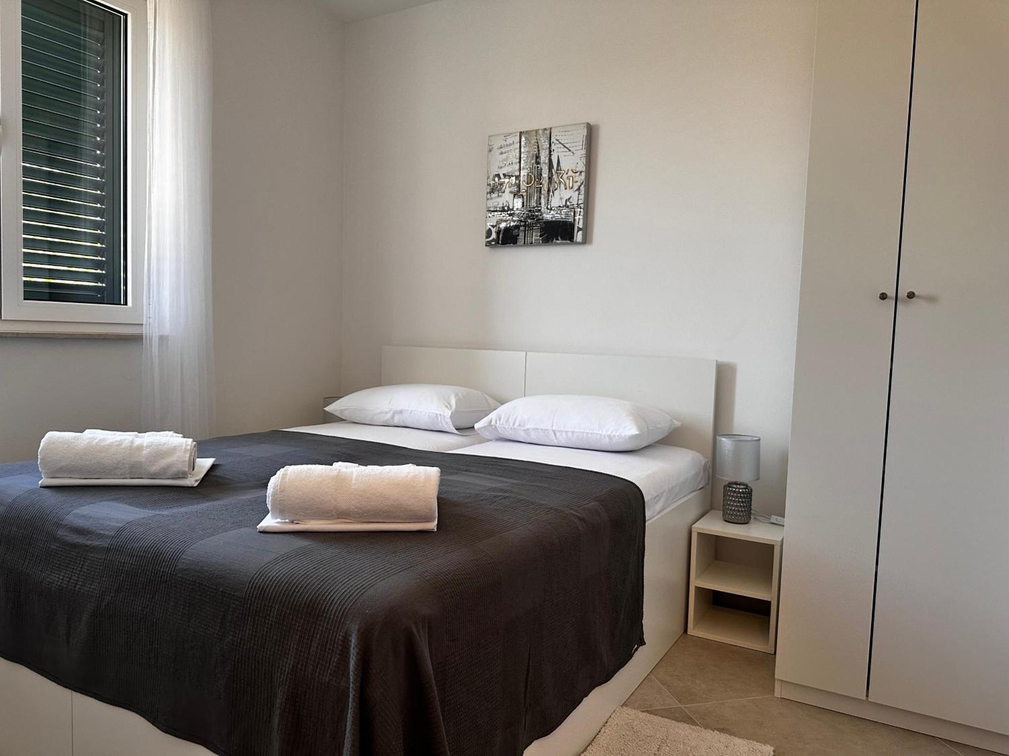 Divine Apartments Baska  Luaran gambar
