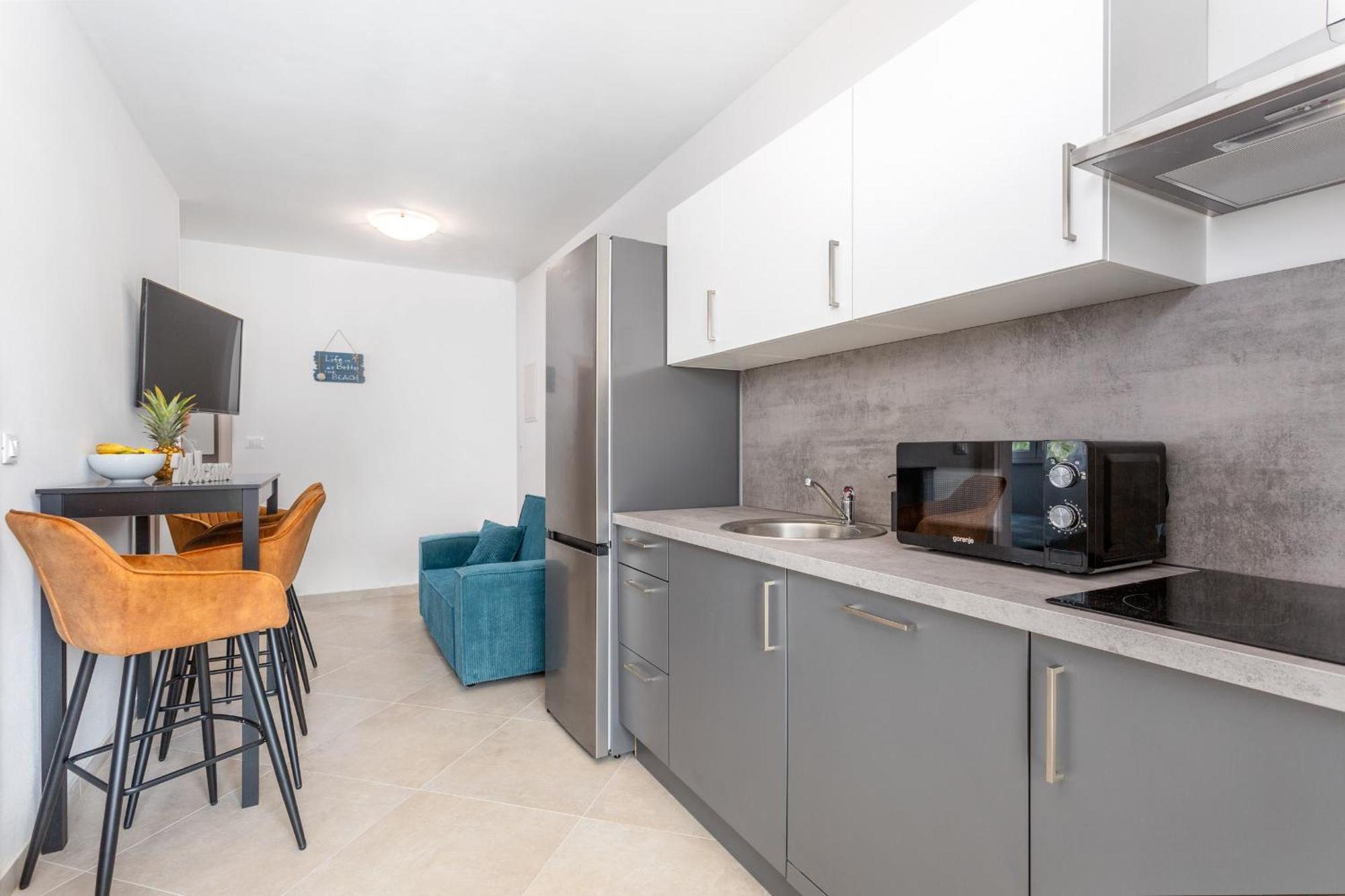 Divine Apartments Baska  Luaran gambar