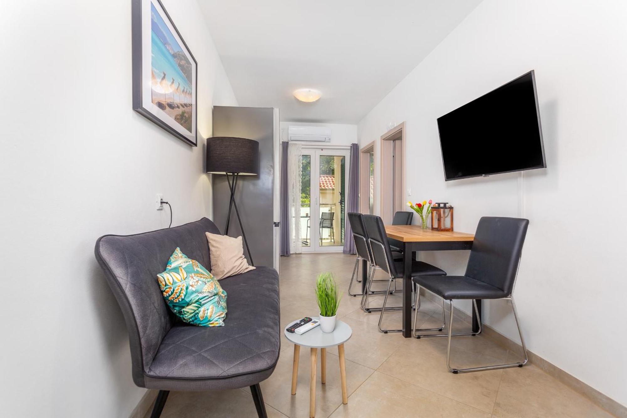 Divine Apartments Baska  Luaran gambar
