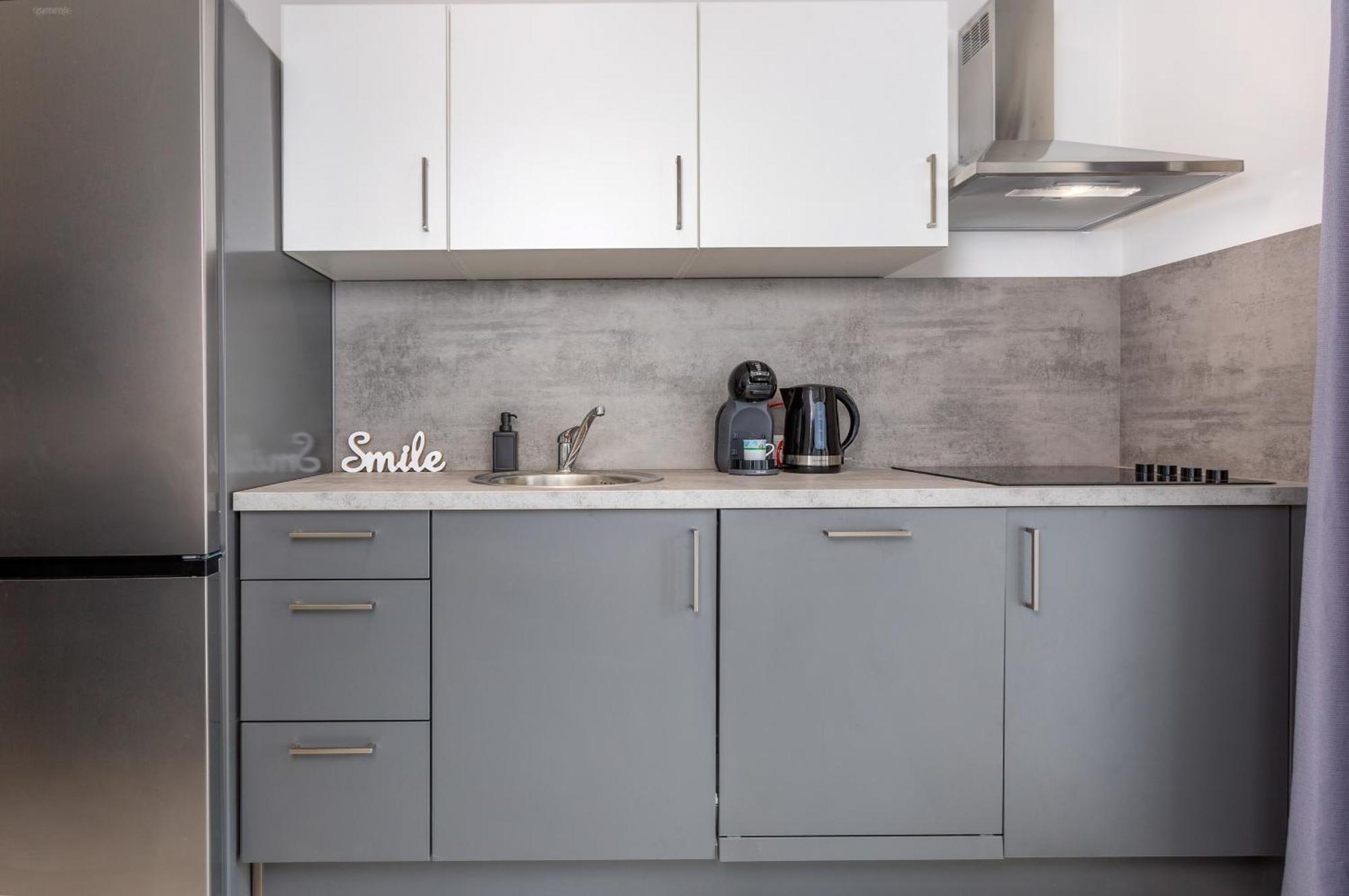 Divine Apartments Baska  Luaran gambar