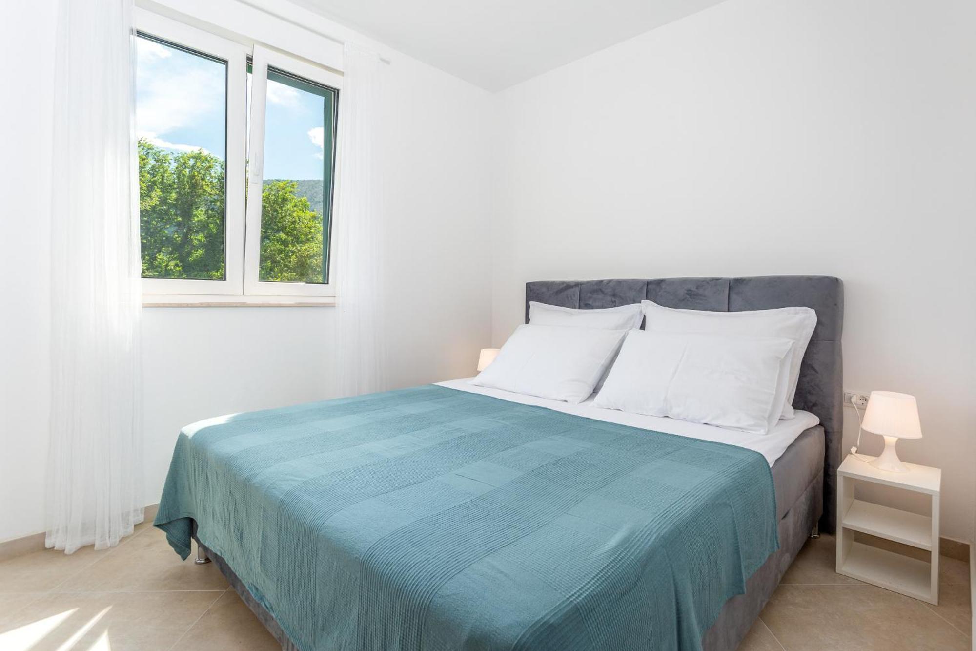 Divine Apartments Baska  Luaran gambar