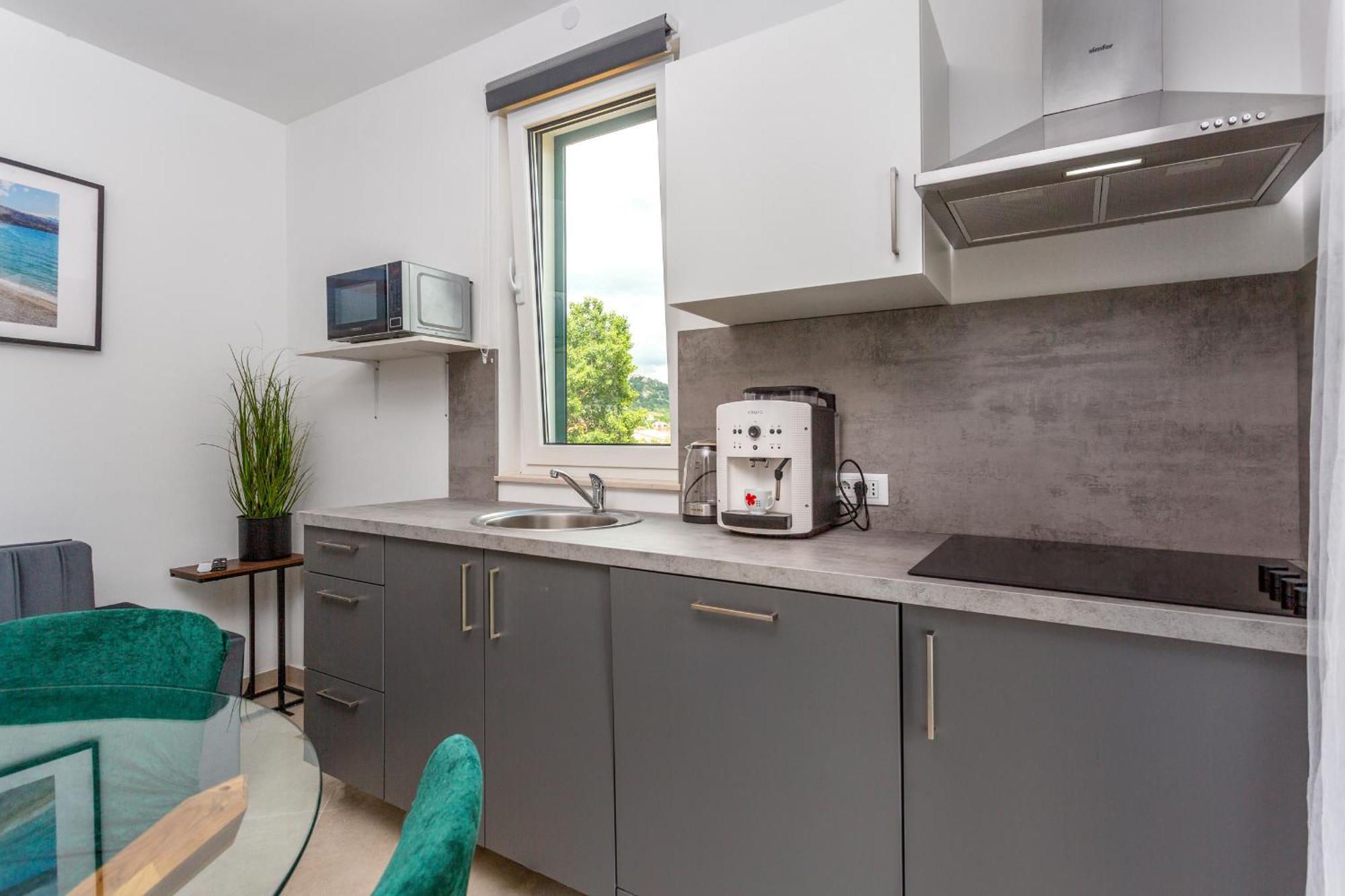 Divine Apartments Baska  Luaran gambar